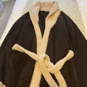 Barefoot Dreams Short Robe, Size 2 (comparable to a M/L)